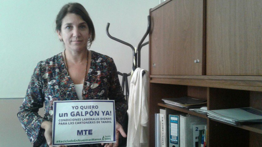 Cartoneros siguen en campaña por un galpón